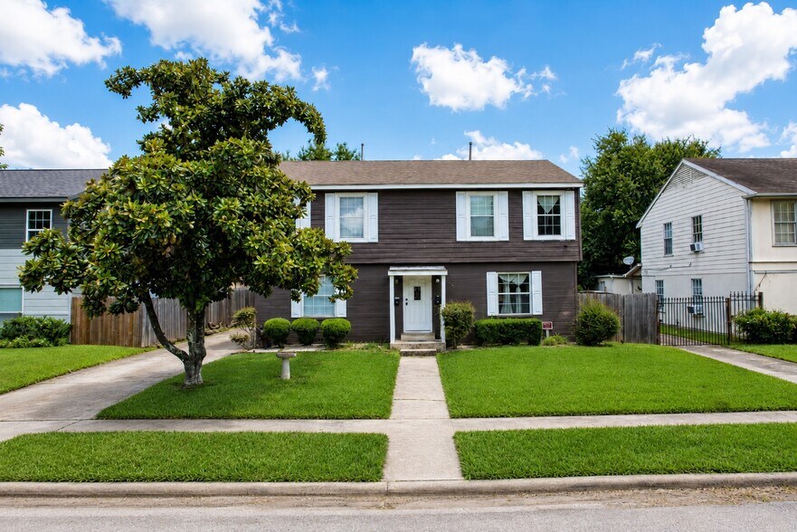 More Photos Of 3435 Rosedale St, Houston Apartments For Sale