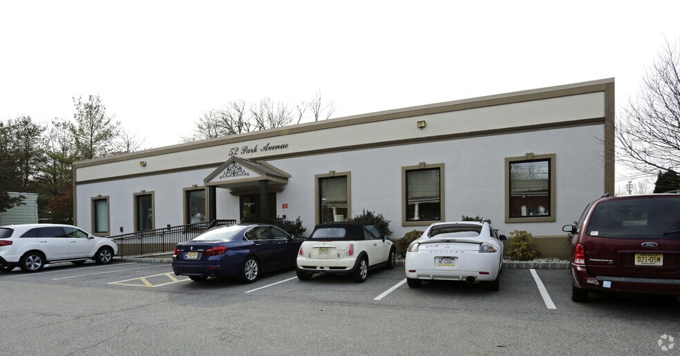 Primary Photo Of 52 Park Ave, Park Ridge Office Residential For Lease