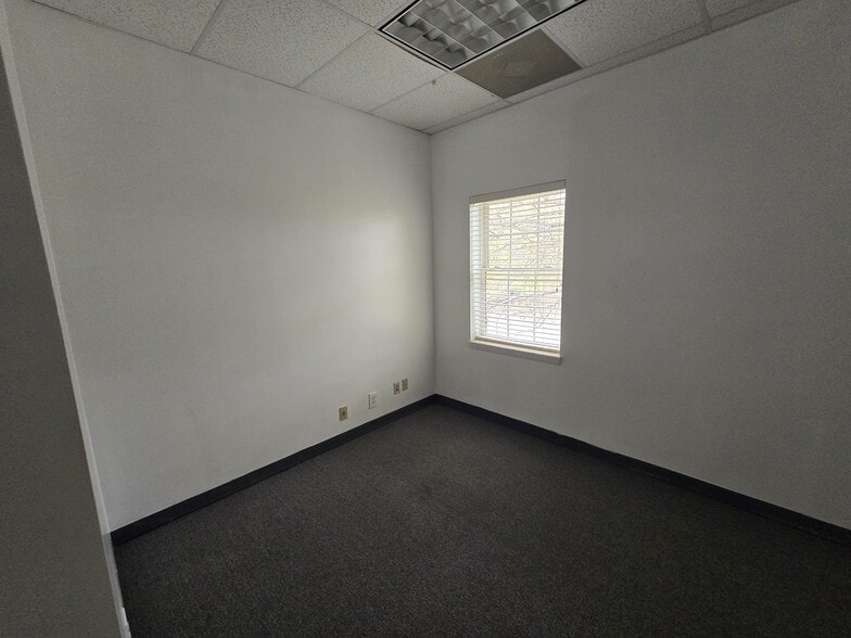 More Photos Of 2730 E WT Harris Blvd, Charlotte Office For Lease