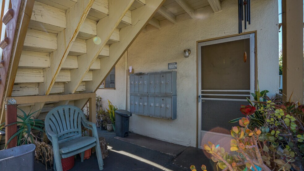 More Photos Of , Glendale Multifamily For Sale