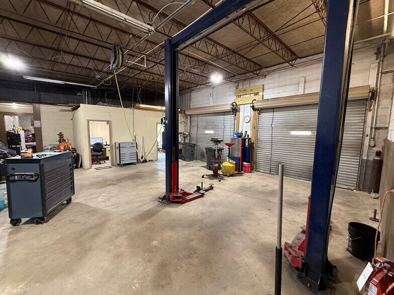 More Photos Of 69 Railroad Ave, Dora Specialty For Sale
