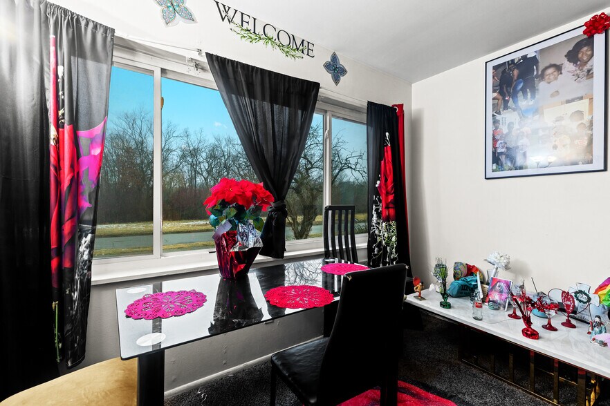 More Photos Of 12880 Dolphin St, Detroit Apartments For Sale