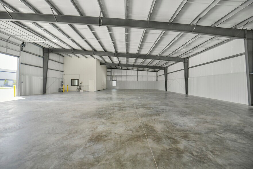 More Photos Of 1800 Meadow Edge Ln, Spring Unknown For Lease