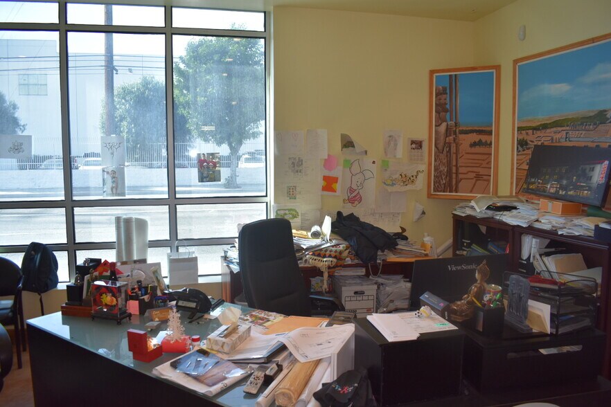 More Photos Of 5508 Santa Fe Ave, Los Angeles Light Manufacturing For Sale