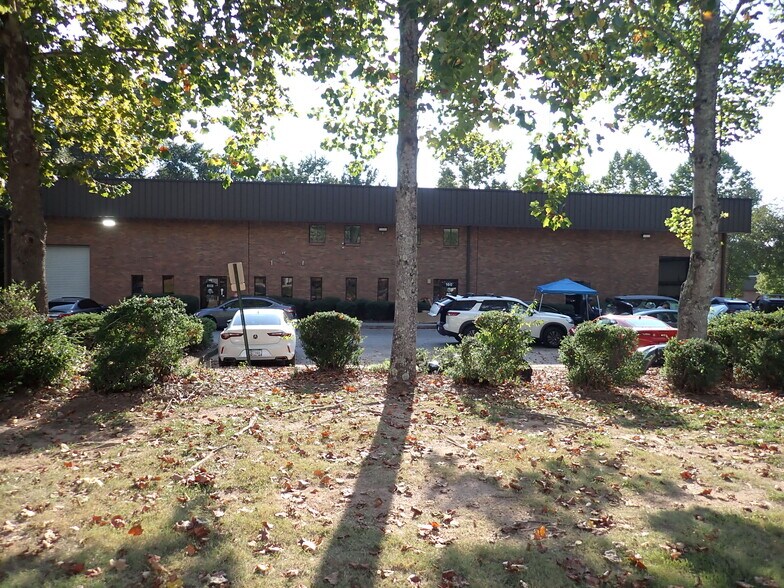 Primary Photo Of 160 Etowah Trace, Fayetteville Warehouse For Sale