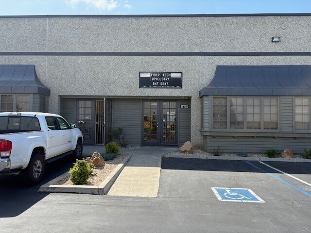 More Photos Of 17738-17756 Sampson Ln, Huntington Beach Light Manufacturing For Lease