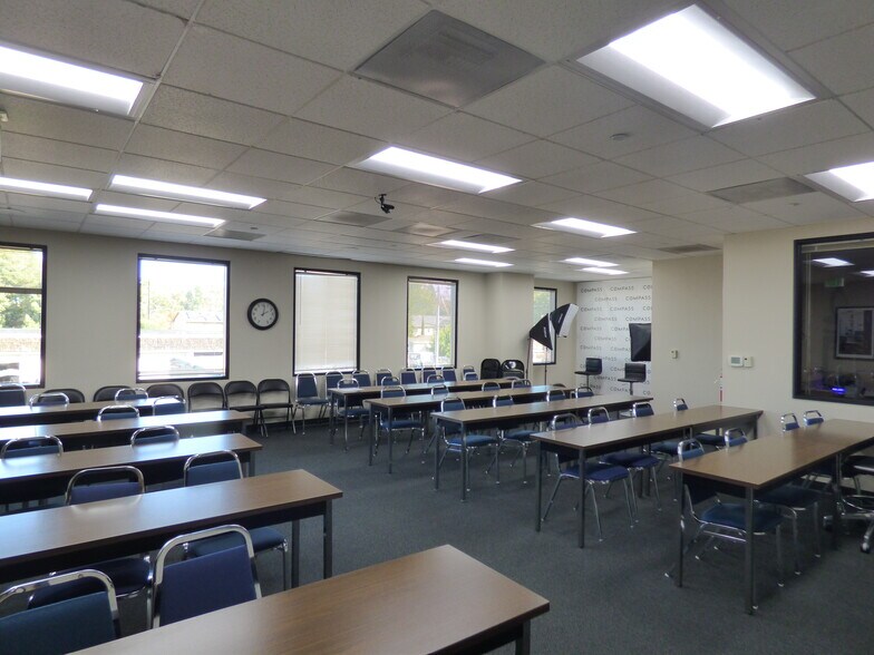 More Photos Of 900 Main St, Pleasanton Office For Lease