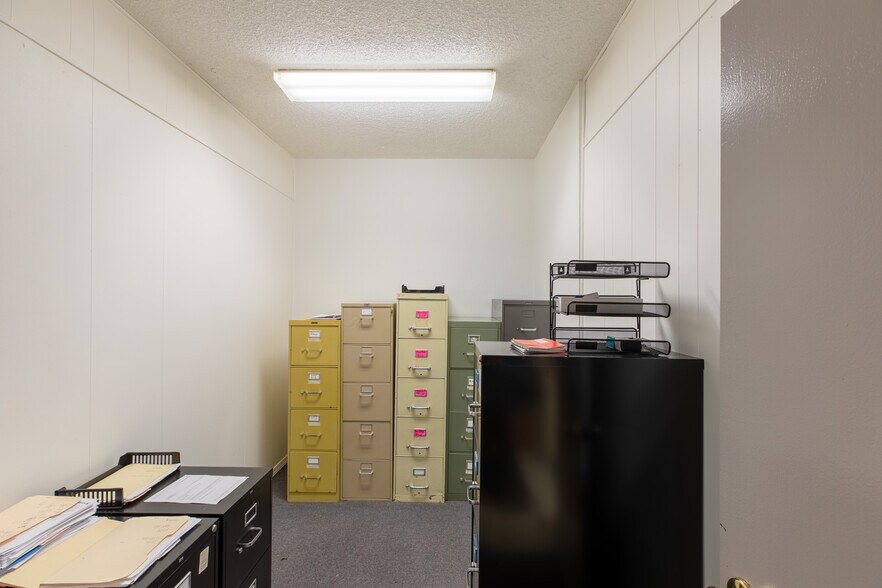 More Photos Of 1860 Virginia Ave, North Bend Medical For Sale