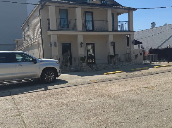 Primary Photo Of 2708 Hullen St, Metairie Restaurant For Sale