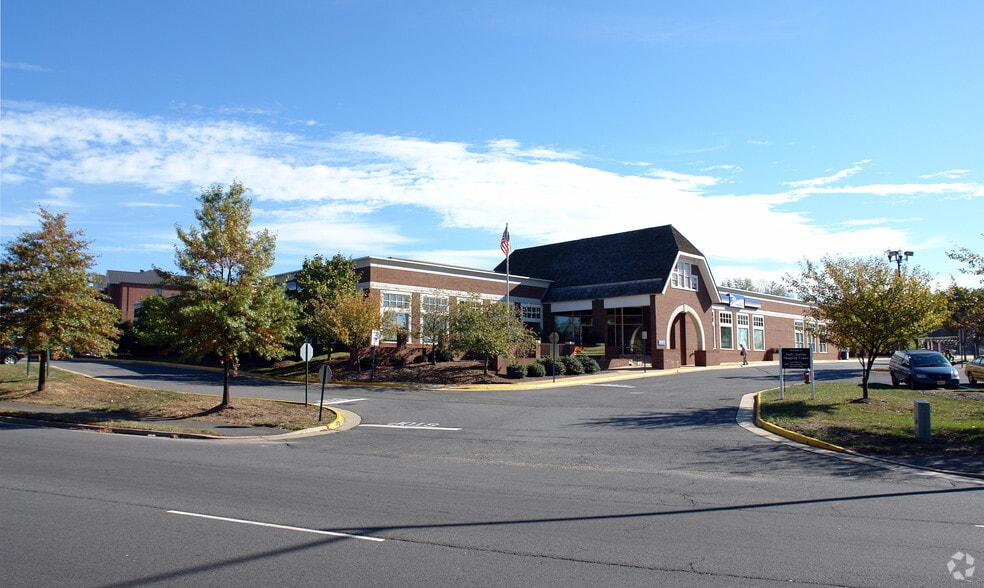 More Photos Of 5053-5135 Westfields Blvd, Centreville Unknown For Lease