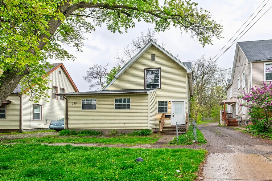 More Photos Of , Lansing Multifamily For Sale
