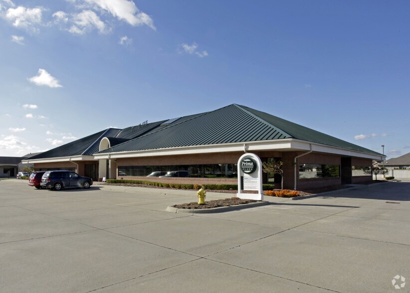 Primary Photo Of 39425 Garfield Rd, Clinton Township Office For Lease