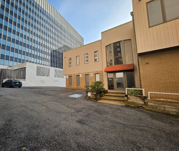 More Photos Of 4343 Montgomery Ave, Bethesda Medical For Sale