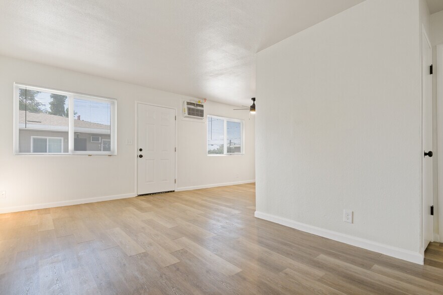 More Photos Of 1312-1322 Bulldog Ln, Fresno Apartments For Sale