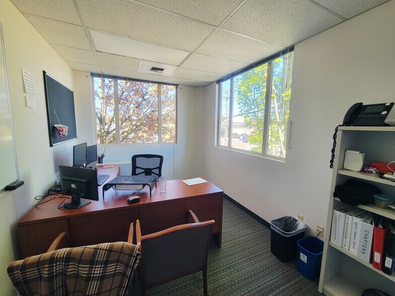 More Photos Of 510 Plum St SE, Olympia Office For Sale