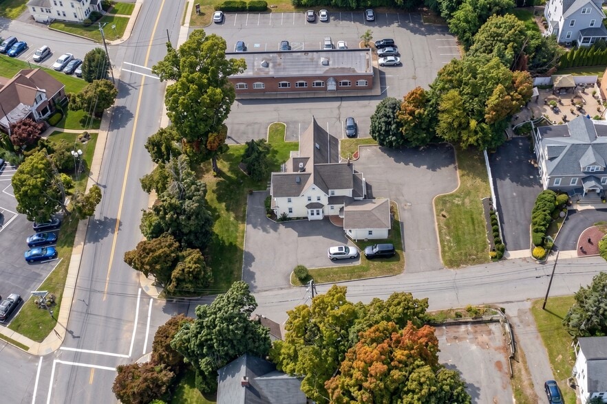 More Photos Of 49 Landing Ave, Smithtown Office Residential For Lease