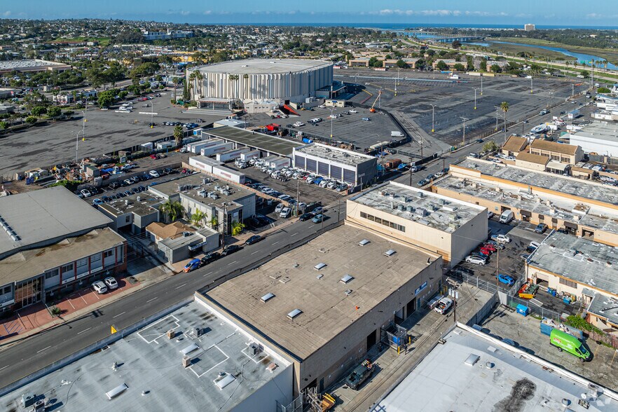 More Photos Of 3486 Kurtz St, San Diego Warehouse For Lease