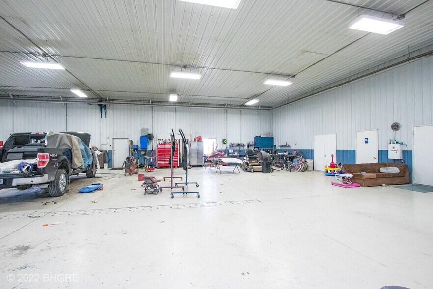 More Photos Of 2326 N Main St, Osceola Auto Repair For Sale