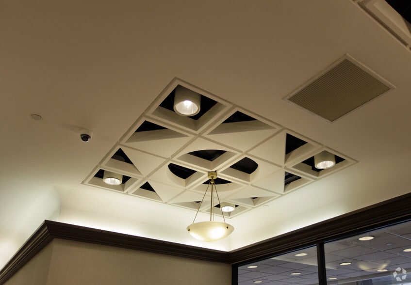 More Photos Of 141-153 E Fordham, Bronx Office For Lease