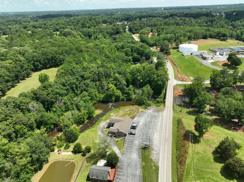 More Photos Of 3100 N Highway 14, Greer Restaurant For Lease