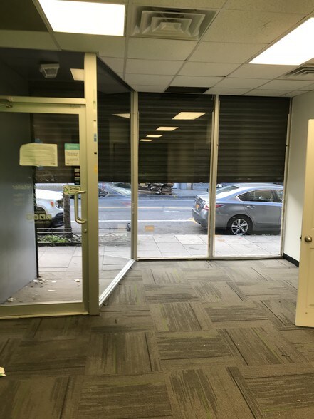 More Photos Of 165 Port Richmond Ave, Staten Island Storefront For Lease