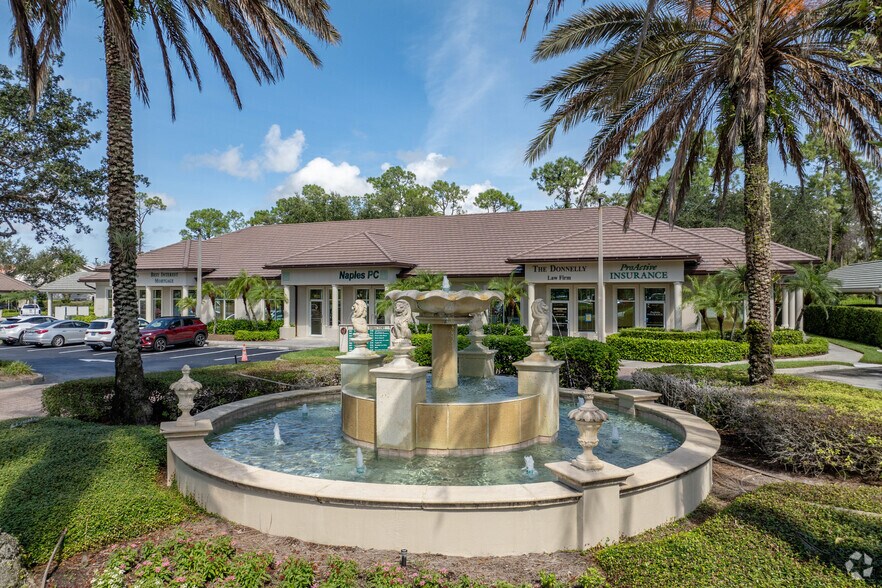 More Photos Of 5621 Strand Blvd, Naples Unknown For Lease