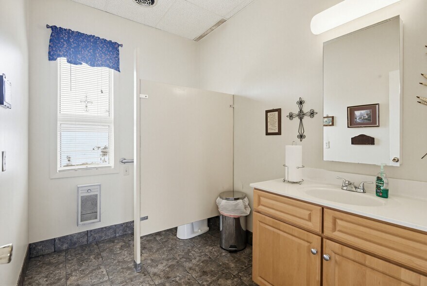 More Photos Of 346 Old New Windsor Pike, Westminster Flex For Sale