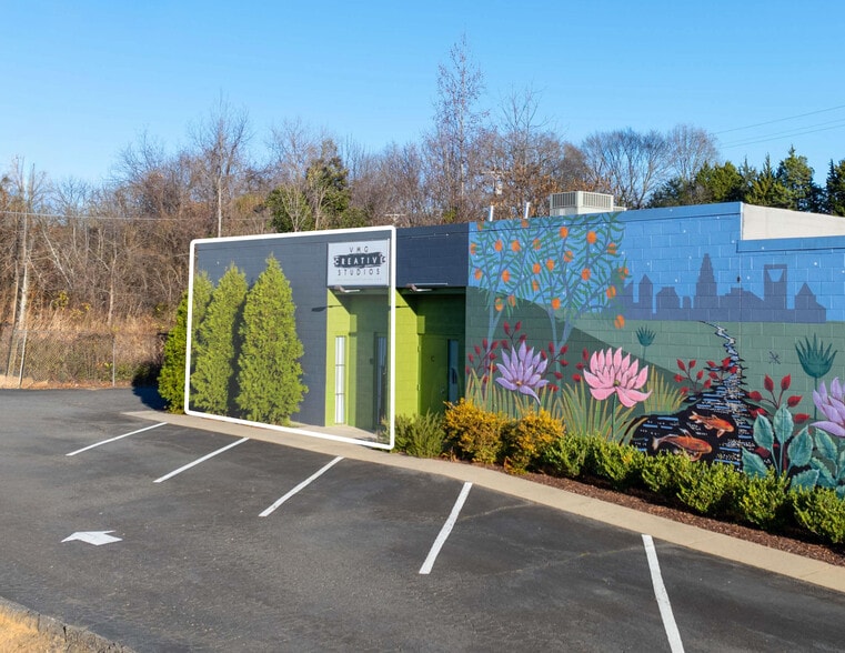 Primary Photo Of 1001 W Tremont Ave, Charlotte Warehouse For Lease