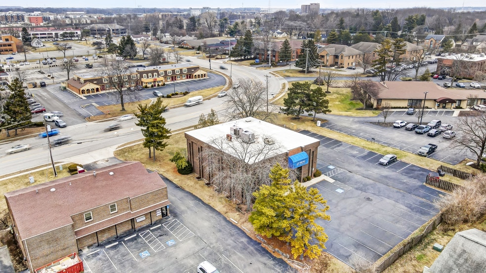 More Photos Of 47 E Wilson Bridge Rd, Columbus Office For Lease