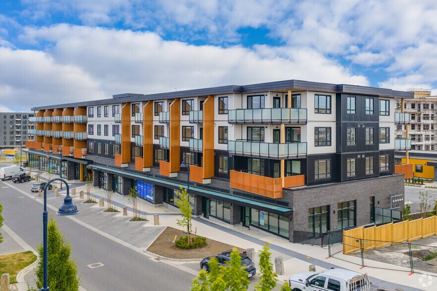 More Photos Of 325 Royal Commons, Victoria Apartments For Lease