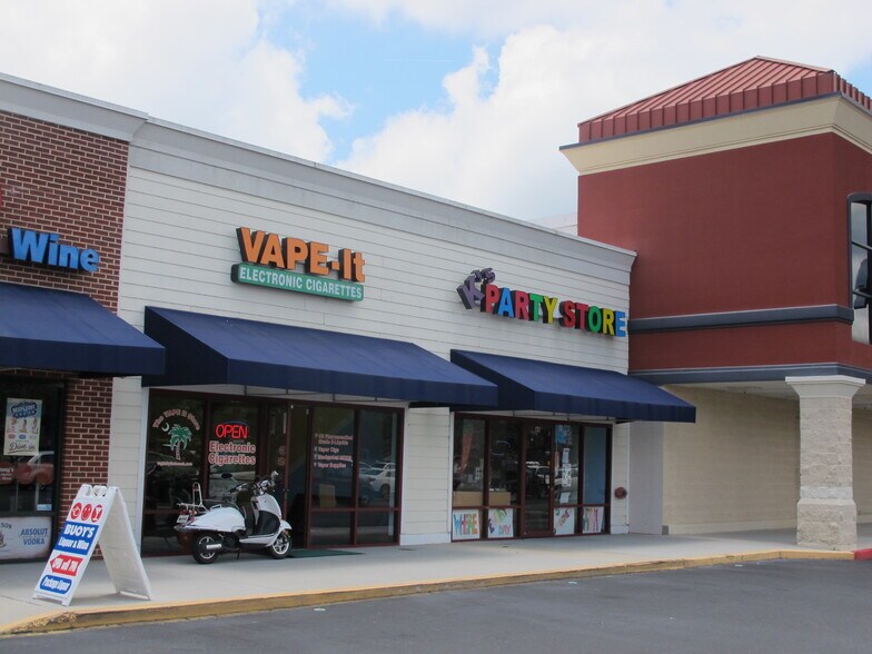 More Photos Of 860 Parris Island Gtwy, Beaufort General Retail For Lease