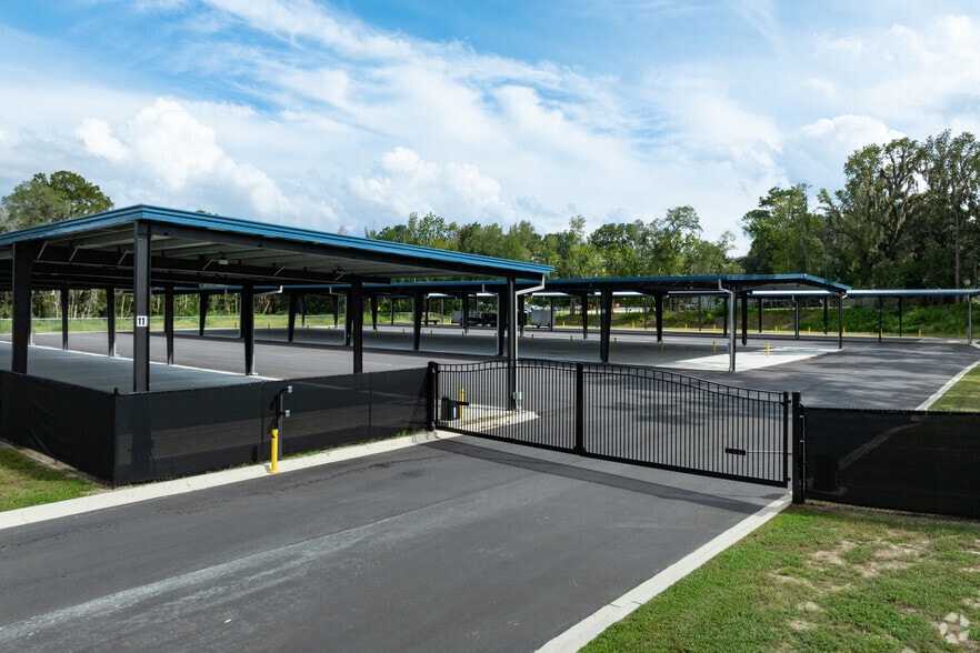 More Photos Of 5741 S Pine Ave, Ocala Service For Lease