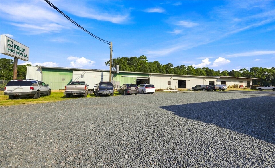 More Photos Of 4711 Capital Cir SW, Tallahassee Warehouse For Sale