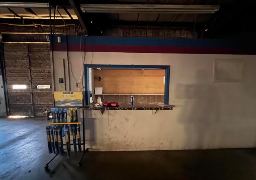 More Photos Of 18130 TN-125, Bolivar Flex For Sale