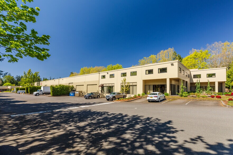 More Photos Of 18277-18379 SW Boones Ferry Rd, Portland Unknown For Lease