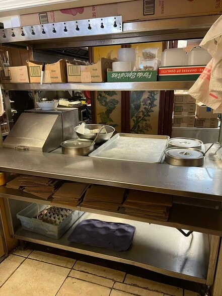 More Photos Of 6824 Calumet Ave, Hammond Office For Sale