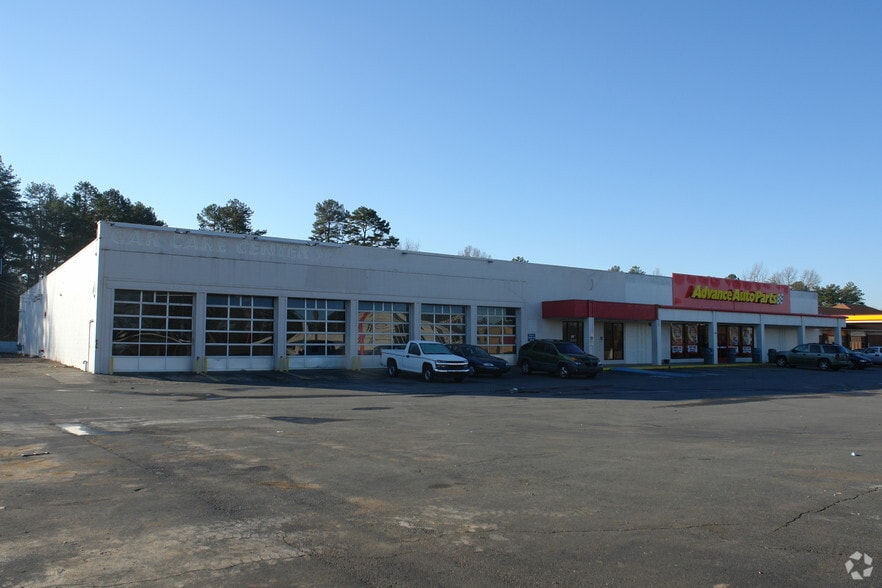 More Photos Of 5006 Albemarle Rd, Charlotte Freestanding For Lease