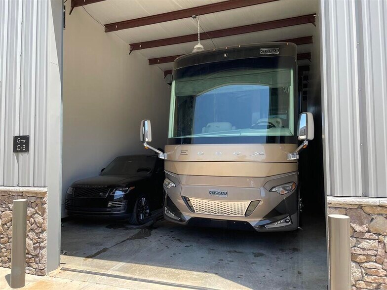 More Photos Of 1040 Park Ct, Greensboro Warehouse For Sale