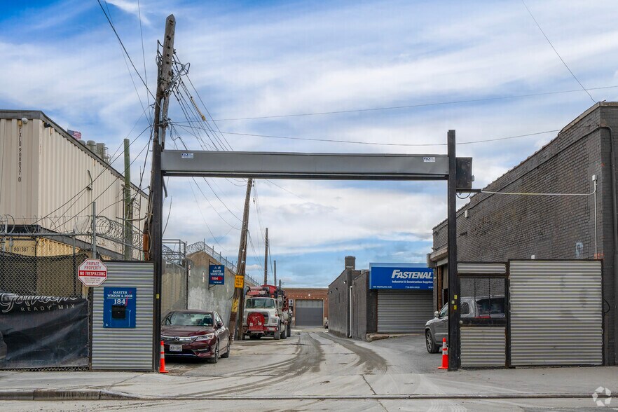 More Photos Of 190 Morgan Ave, Brooklyn Warehouse For Lease