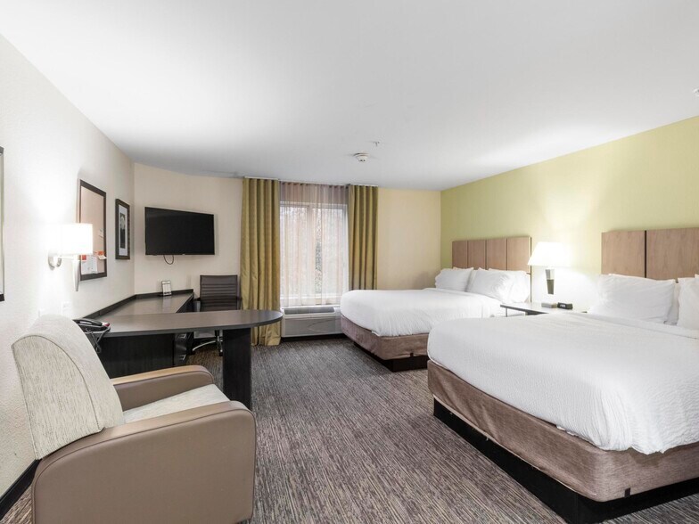 More Photos Of 1220 E Douglas Rd, Granger Hotel For Sale