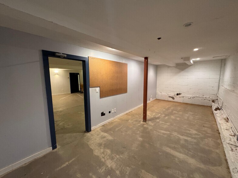 More Photos Of 346 Grand St, Brooklyn Apartments For Lease