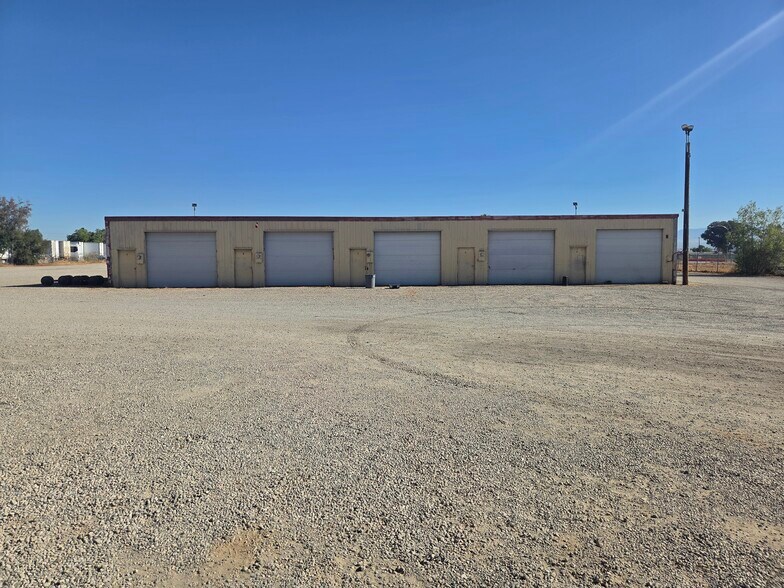 More Photos Of 1220 Nance St, Perris Contractor Storage Yard For Lease