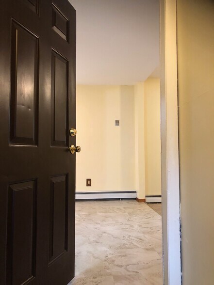 More Photos Of 1887 Joshuas Path, Central Islip Apartments For Sale