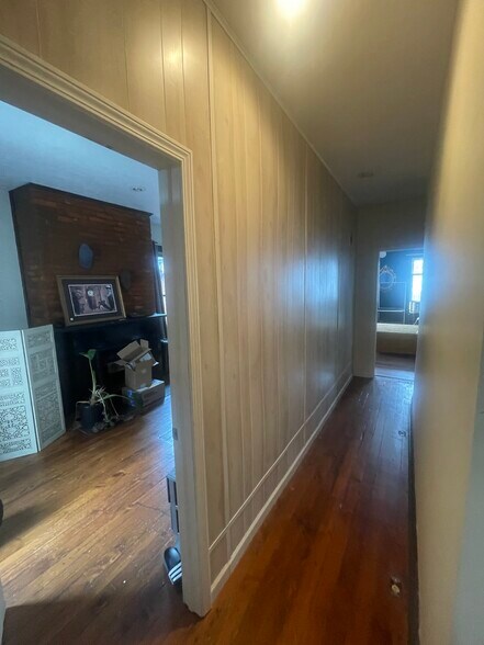 More Photos Of 5817 Ellsworth Ave, Pittsburgh Storefront Retail Office For Lease
