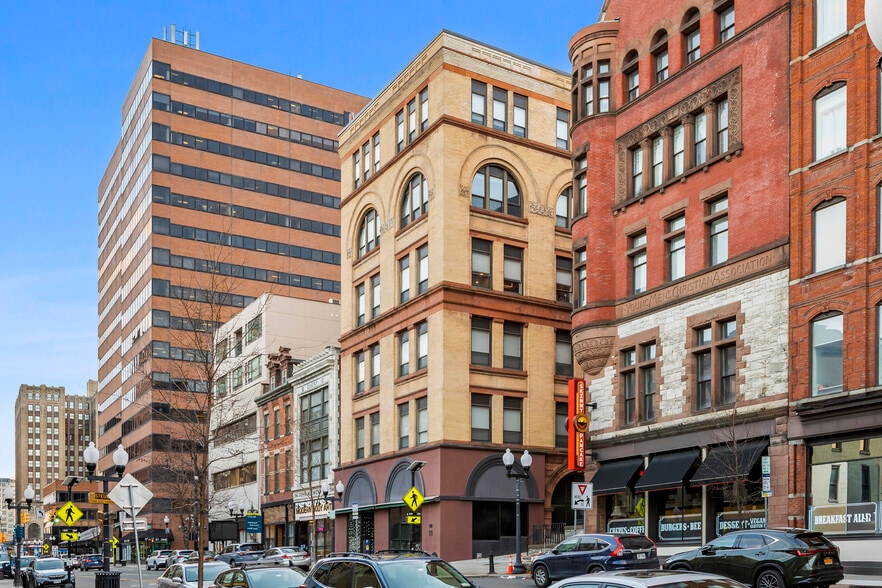 More Photos Of 40 Steuben Pl, Albany Apartments For Lease