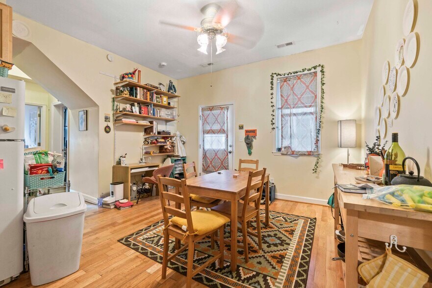 More Photos Of 5011 Roland Ave, Baltimore Apartments For Sale