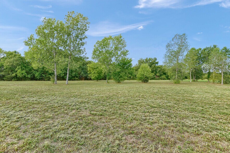 More Photos Of TBD TBD Ole Ambrose Road, Bells Land For Sale