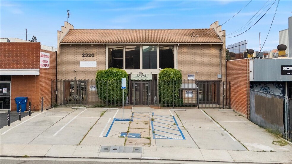 Primary Photo Of 2320 Cotner Ave, Los Angeles Loft Creative Space For Sale