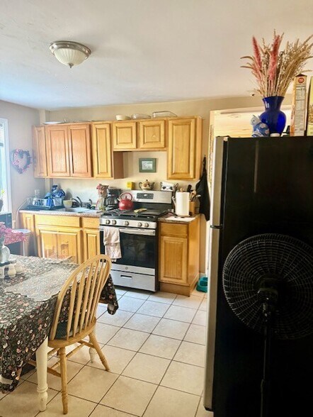 More Photos Of 49 Trenton St, Providence Apartments For Sale