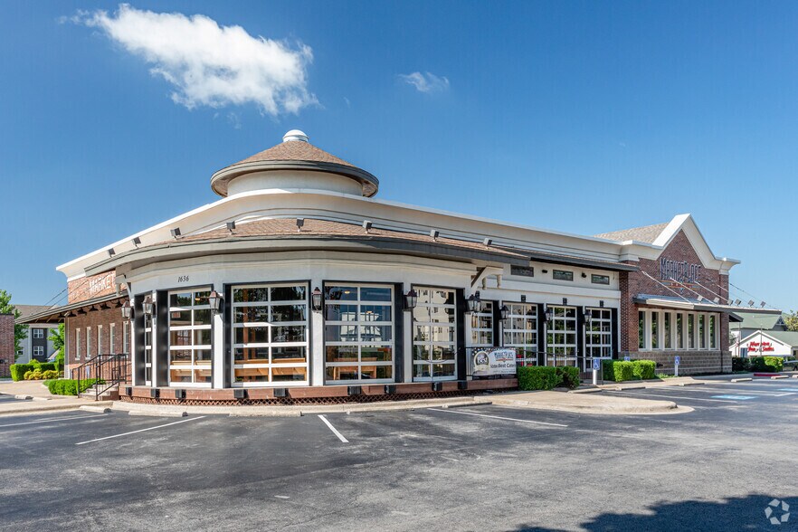 Primary Photo Of 1636 S 48th St, Springdale Restaurant For Sale